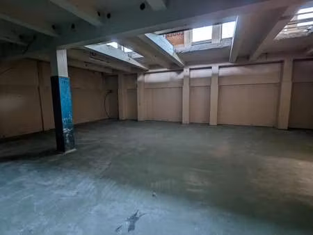 location entrepôt 310 m²