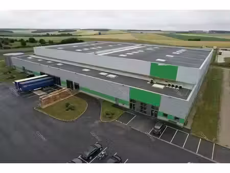 location entrepôt 7278m²