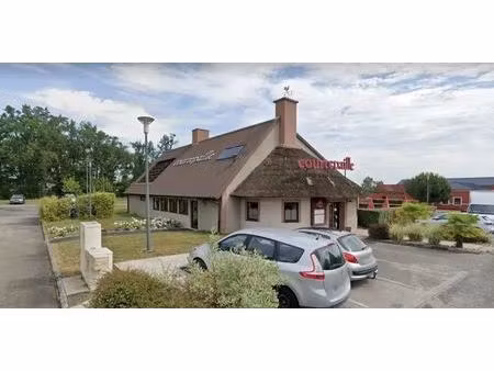 location entrepôt 373 m²