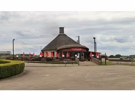 location entrepôt 244 m²