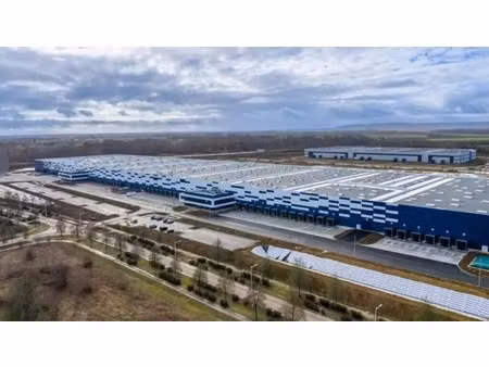 location entrepôt 1 259 m² à 50 211 m²