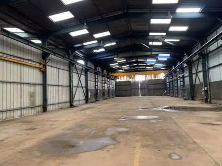 location entrepôt 3 187 m²