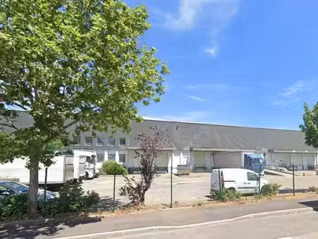 location local d’activités 9924m²