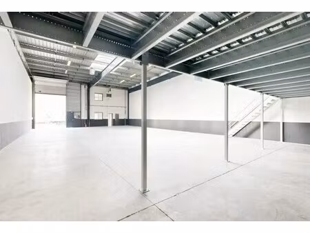 location local d’activités bezons 95870 777m²