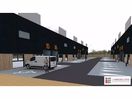 location local d'activités 100 m² à 456 m²