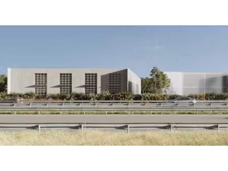 location local d'activités 1 783 m² à 3 660 m²