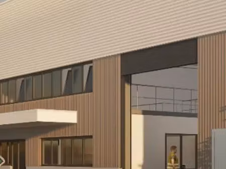 location local d'activités 840 m² à 1 680 m²