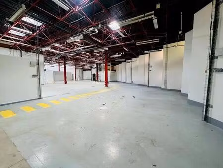 location local d’activités montigny le bretonneux 78180 708m² à 3423m²