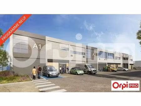 location local d'activités 307 m²