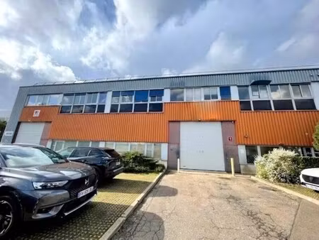 location local d’activités trappes 78190 630m²