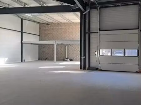 location local d’activités vern sur seiche 35770 387m²