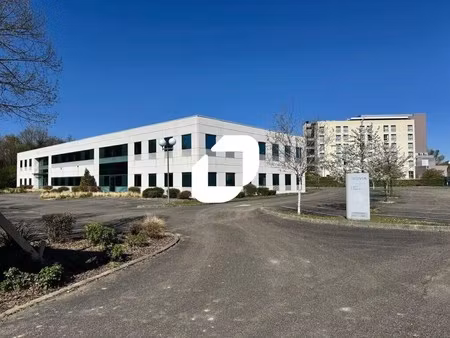 location bureaux 2 201 m²
