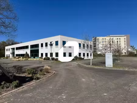 location bureaux 2201m²