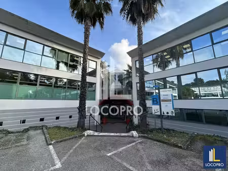 location bureaux 421 m²