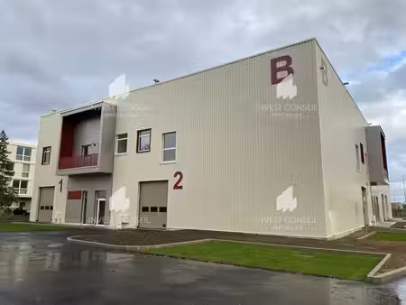 location entrepôt 24m² à 720m²