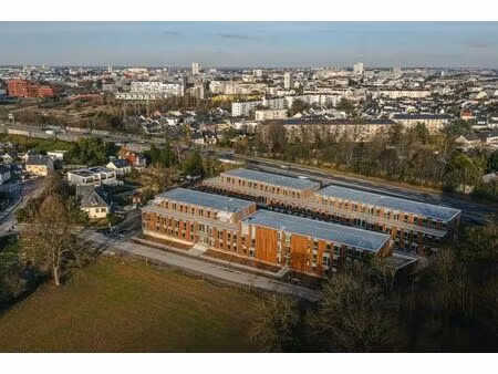 location bureaux 301 m² à 5 444 m²