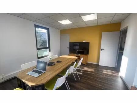 location bureaux 98 m²