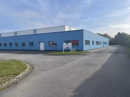 location entrepôt 1 838 m²