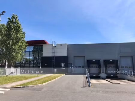 location entrepôt 1 628 m²