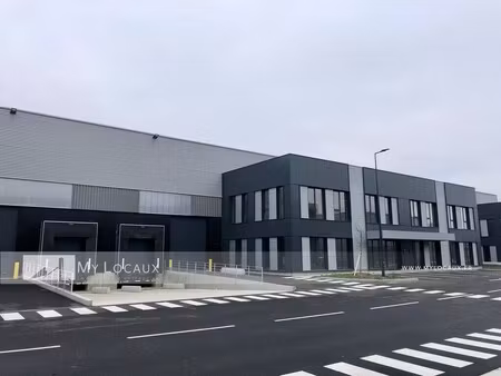 location entrepôt le bourget 93350 2527m²