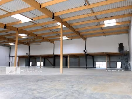 location entrepôt 2 314 m²