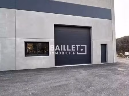 location entrepôt montauroux 83440 166m²