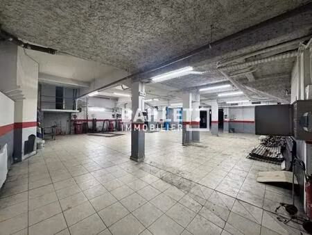 location entrepôt 856 m²