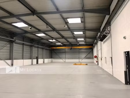 location entrepôt 1 645 m²