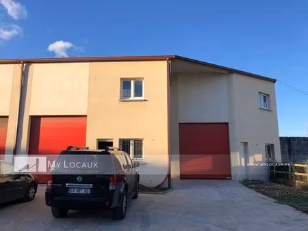 location entrepôt 120 m²