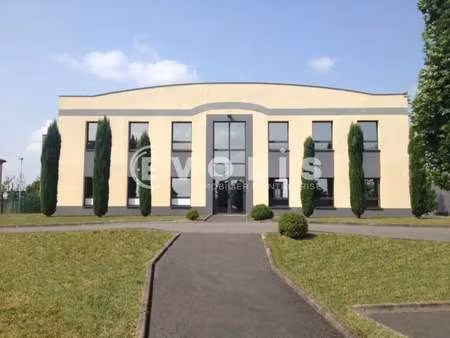 location local d'activités 1 440 m²