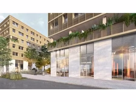 location local d'activités 123 m² à 15 094 m²