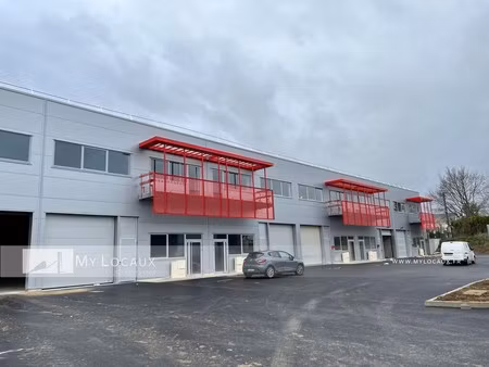 location local d'activités 391 m²