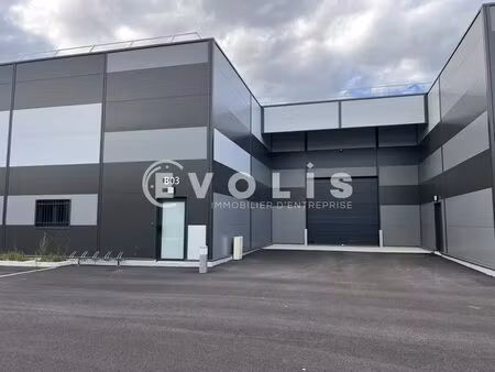 location local d’activités janneyrias 38280 522m² à 4371m²