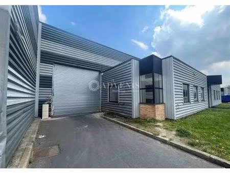 location local d'activités 568 m² à 1 164 m²