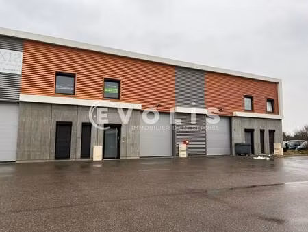 location local d’activités meyzieu 69330 203m²