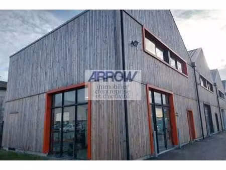 location local d'activités 360 m²