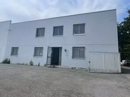 location local d’activités sautron 44880 384m²