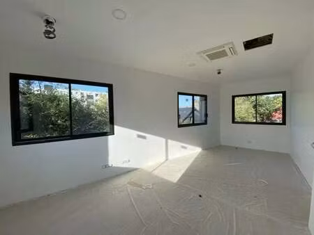 location bureaux 100 m²