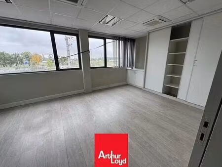 location bureaux 350 m²