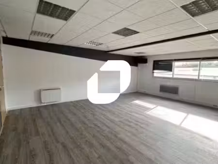 location bureaux morainvilliers 78630 12m² à 98m²