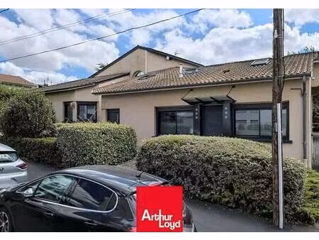 location bureaux 129 m²