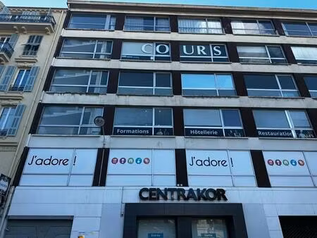 location bureaux 225 m²