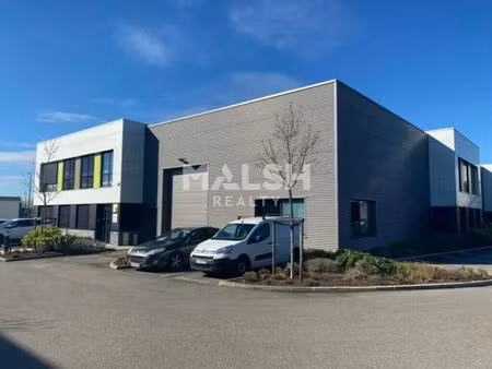 location bureaux 567 m²