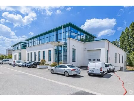 location bureaux 301 m²