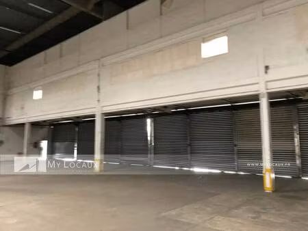 location entrepôt 1 145 m²
