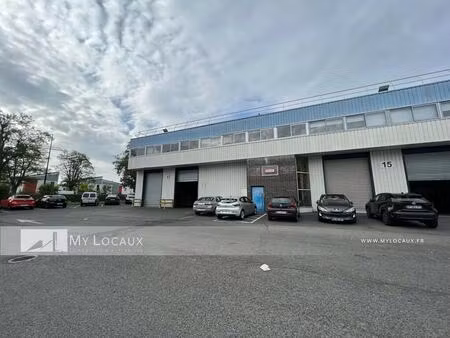 location entrepôt 1 075 m²