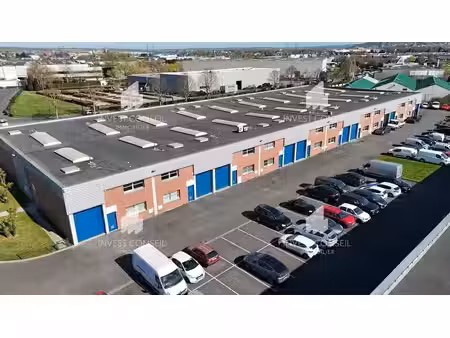 location local d’activités chambly 60230 389m²