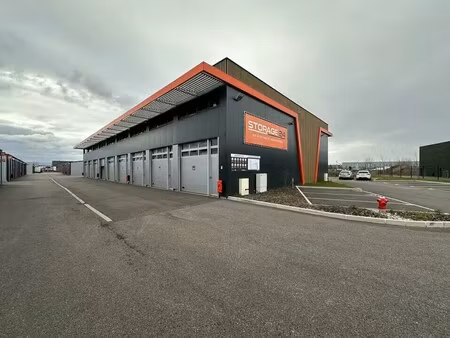 location local d'activités 96 m² à 433 m²