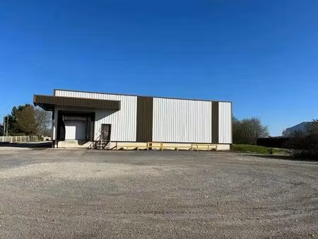 location local d’activités grand bourgtheroulde 27520 2160m²