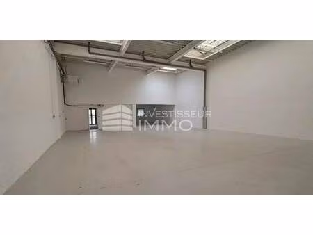 location local d'activités 356 m²